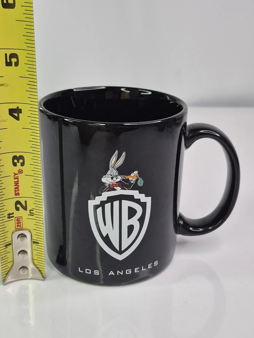 Warner Bros. Studio Store Bugs Bunny WB Los Angeles Black Ceramic Mug vtg 1993